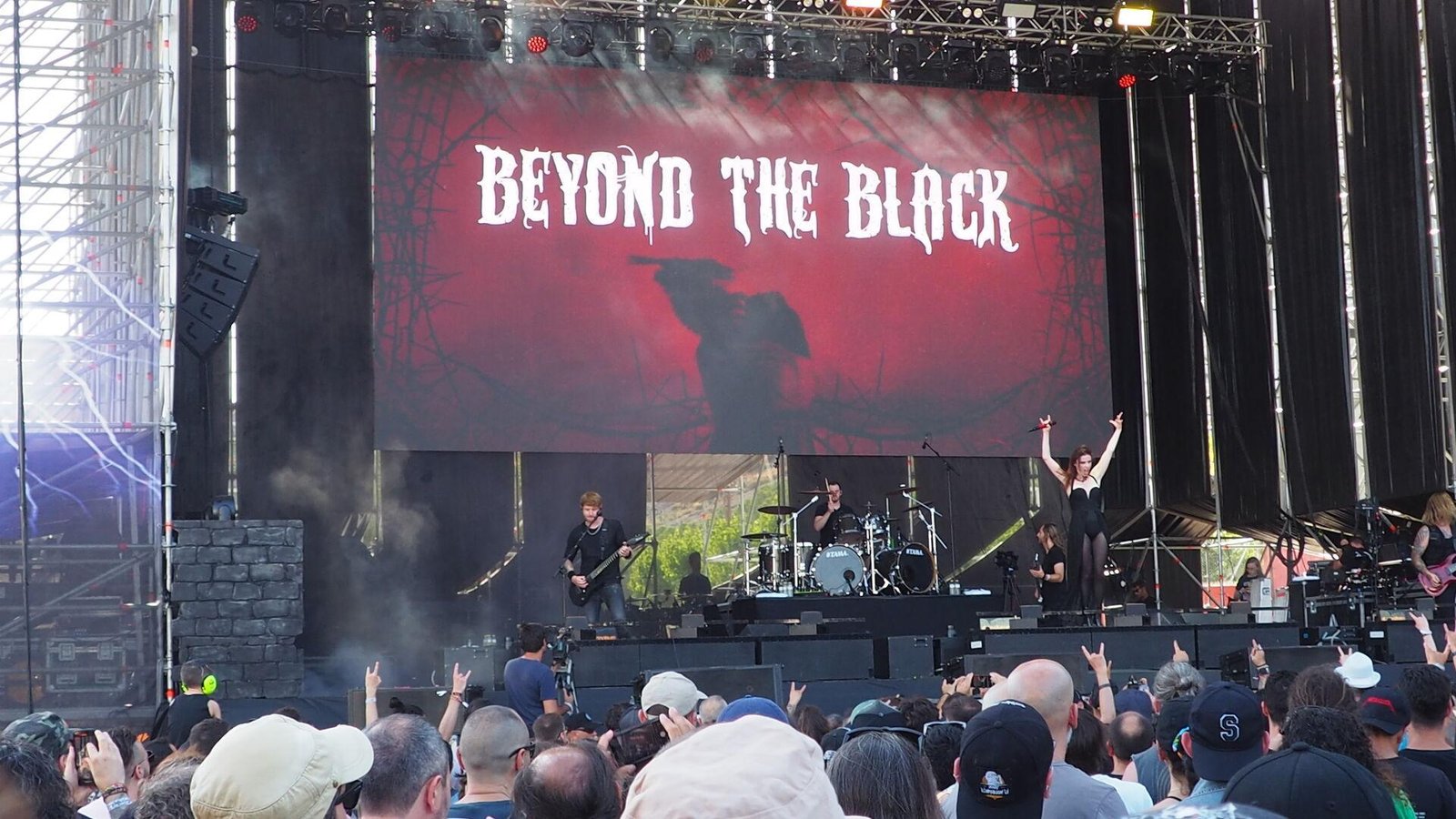 Beyond the Black - Leyendas del Rock