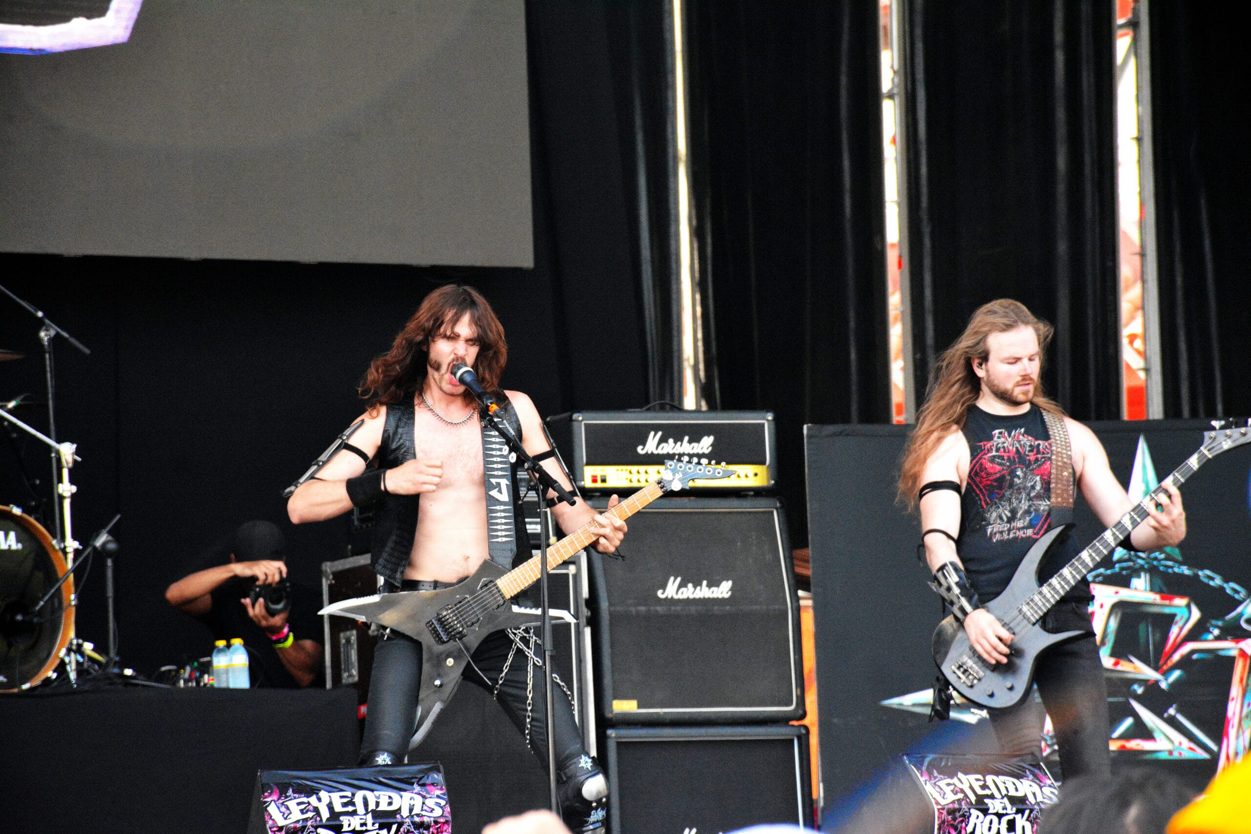 Evil Invaders Leyendas del Rock 2025