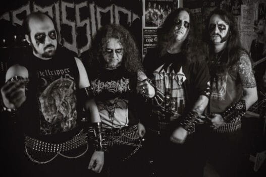 Omission band